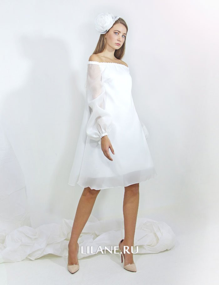 Металлический пояс белого свадебного платья Camilla